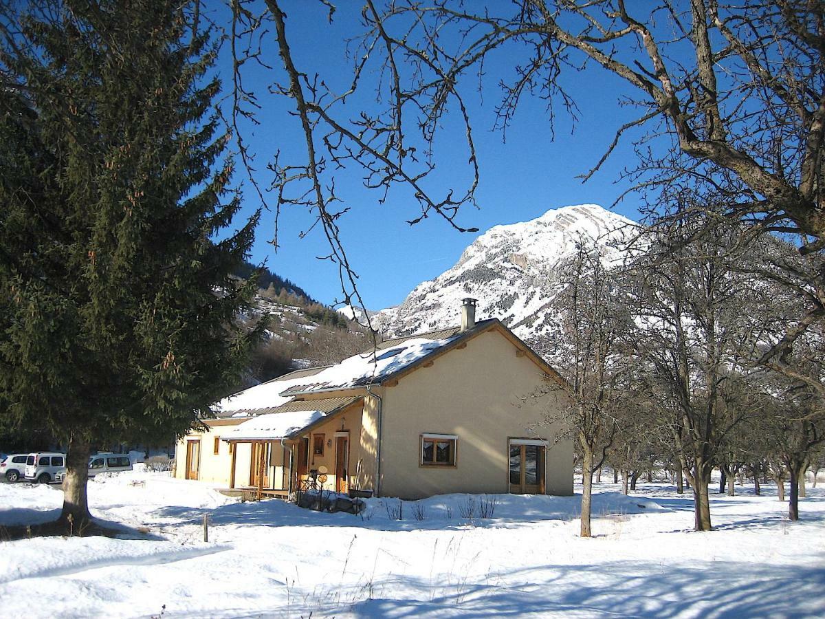 Chambres D'Hotes La Pierre D'Oran LʼArgentière-la-Bessée Екстериор снимка