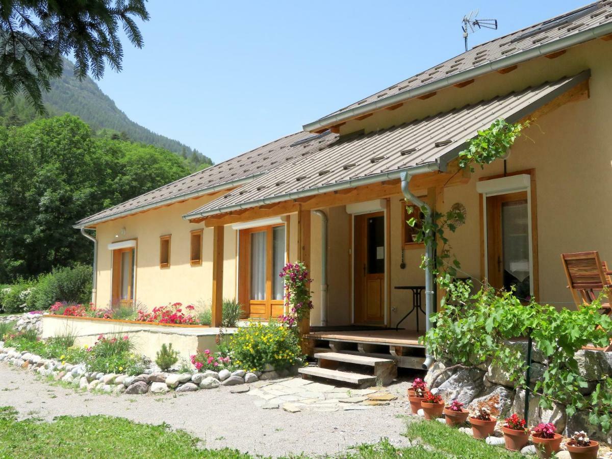 Chambres D'Hotes La Pierre D'Oran LʼArgentière-la-Bessée Екстериор снимка